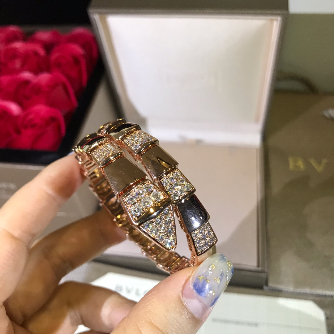 ​18K 하이엔드 미러급 불가리 세르펜티 팔찌 (구성품 풀박스)