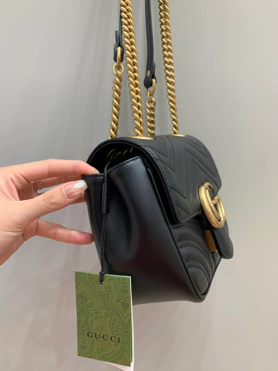 구찌 GG 마틀라세 미니 숄더백 (블랙)