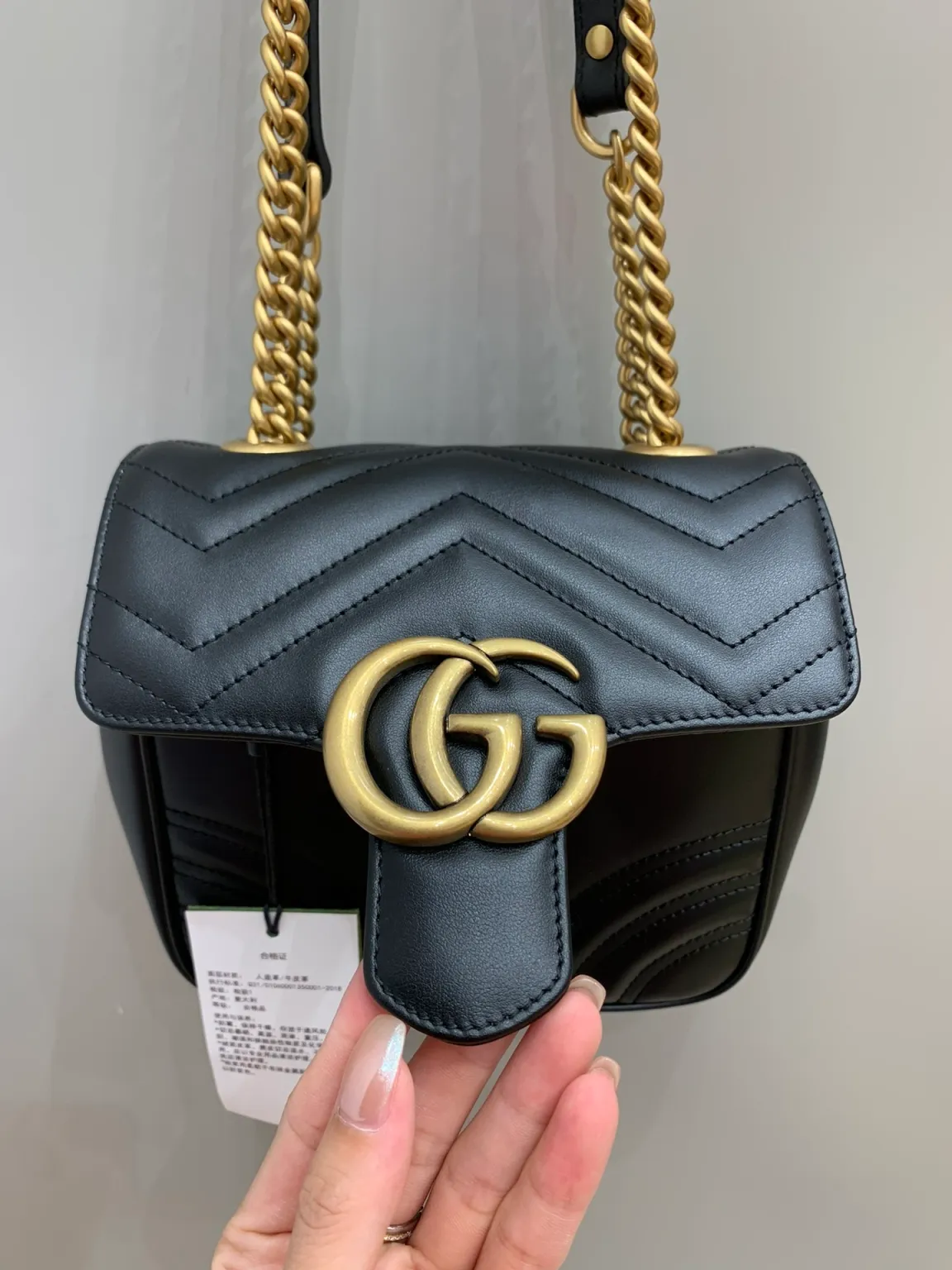 구찌 GG 마틀라세 미니 숄더백 (블랙)