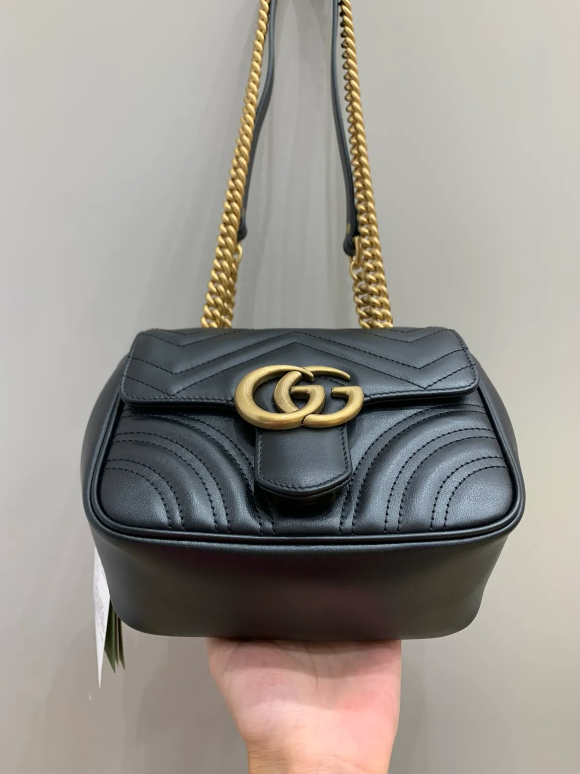 구찌 GG 마틀라세 미니 숄더백 (블랙)