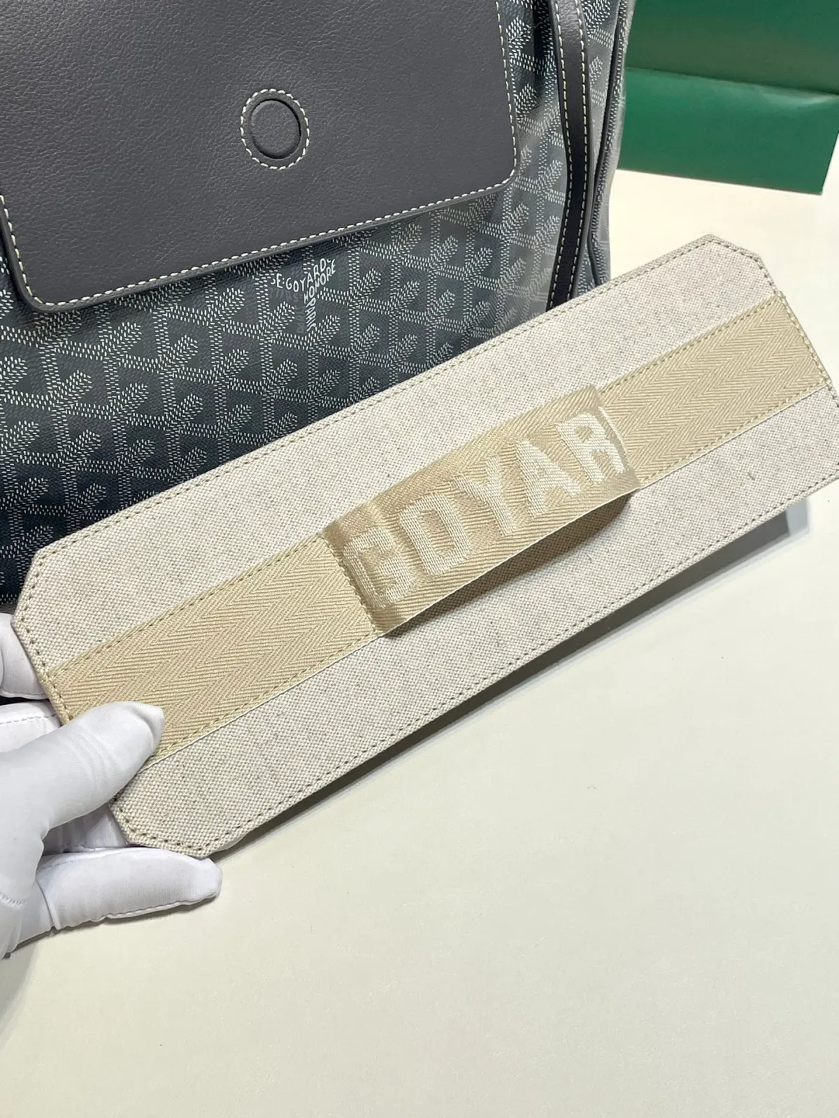 고야드 루엣뜨 백 PM (그레이)