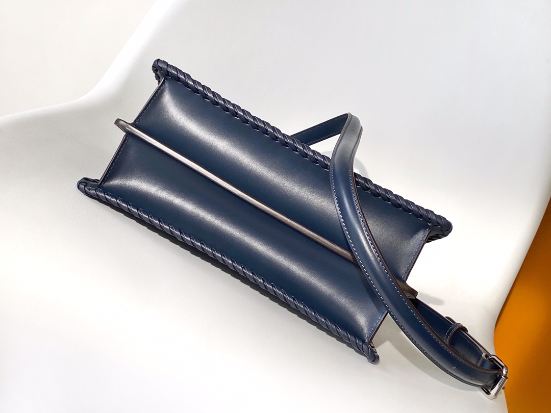 펜디 피카부 I See U 스몰 인터레이스 가죽 토트백