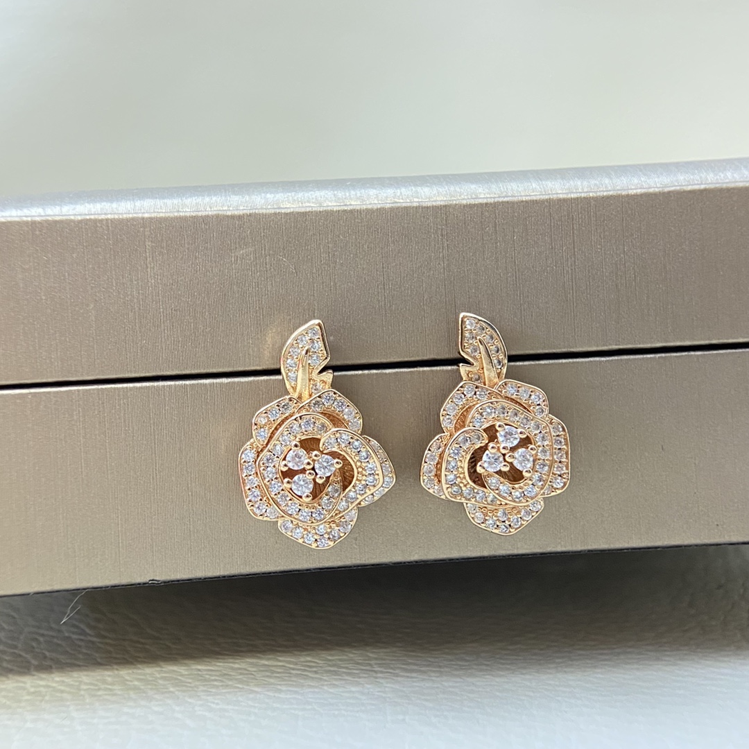 18K 하이엔드 미러급 피아제 로즈 귀걸이 (구성품 풀박스)