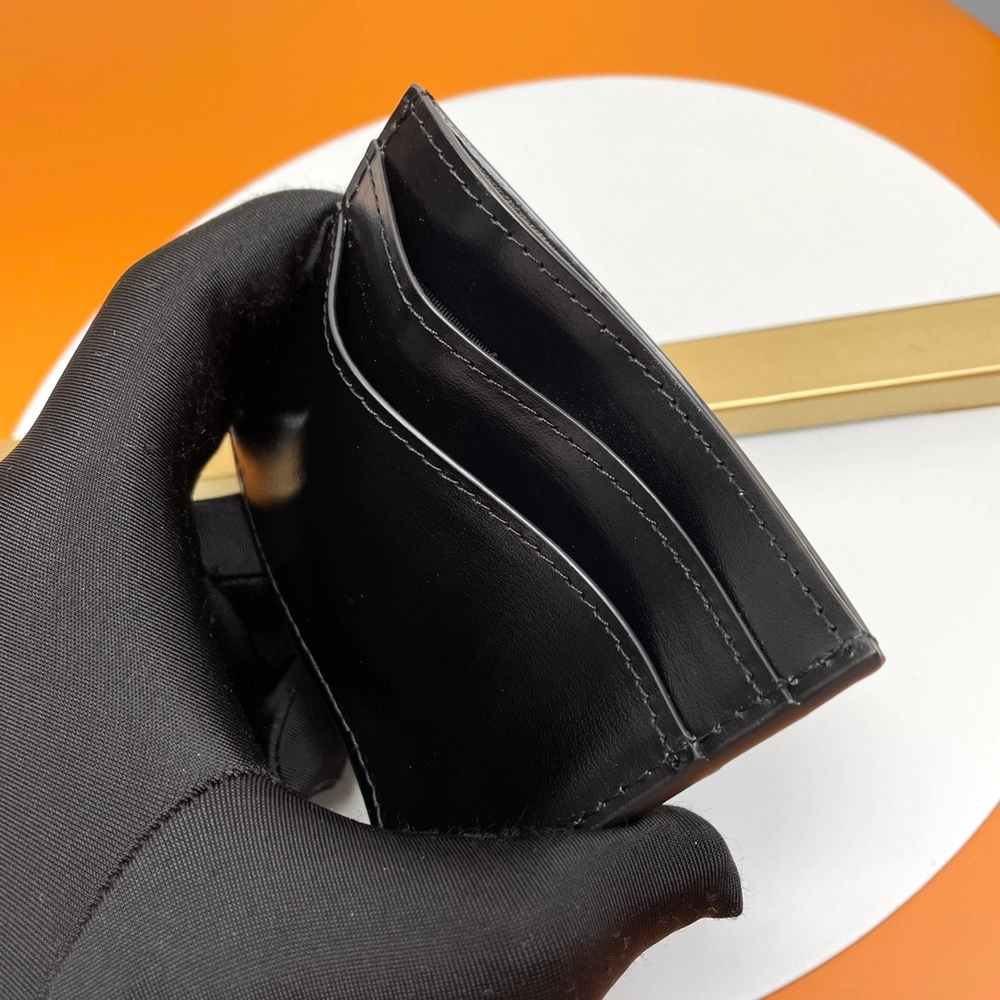 생로랑 카산드라 카드 케이스 실버