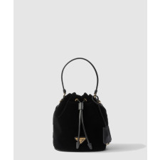 프라다 리에디션 1978 벨벳 미니 버킷백 1BE067