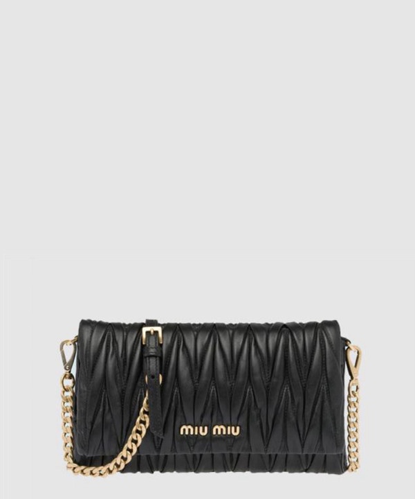 미우미우 마테라쎄 나파 레더 숄더백 5BH080