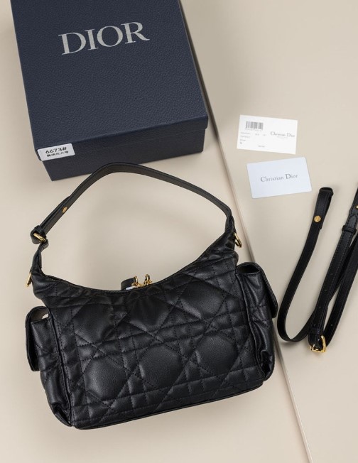 (국내배송) 디올 D-Dream 미디엄 백