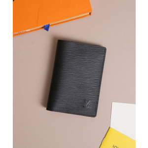 (국내배송) 루이비통 에삐 레더 여권 케이스