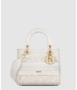 디올 미디움 레이디 디라이트 백 마크라메 M0565