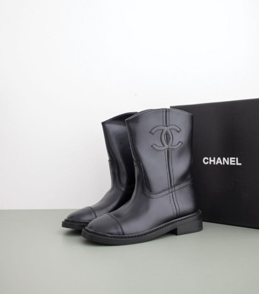 (국내배송) 샤넬 하이 부츠 카프스킨 블랙