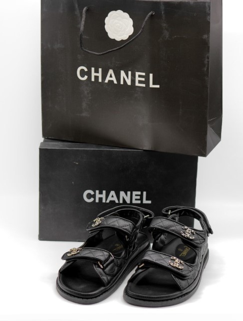 (국내배송) 샤넬 CC로고 벨크로샌들 블랙