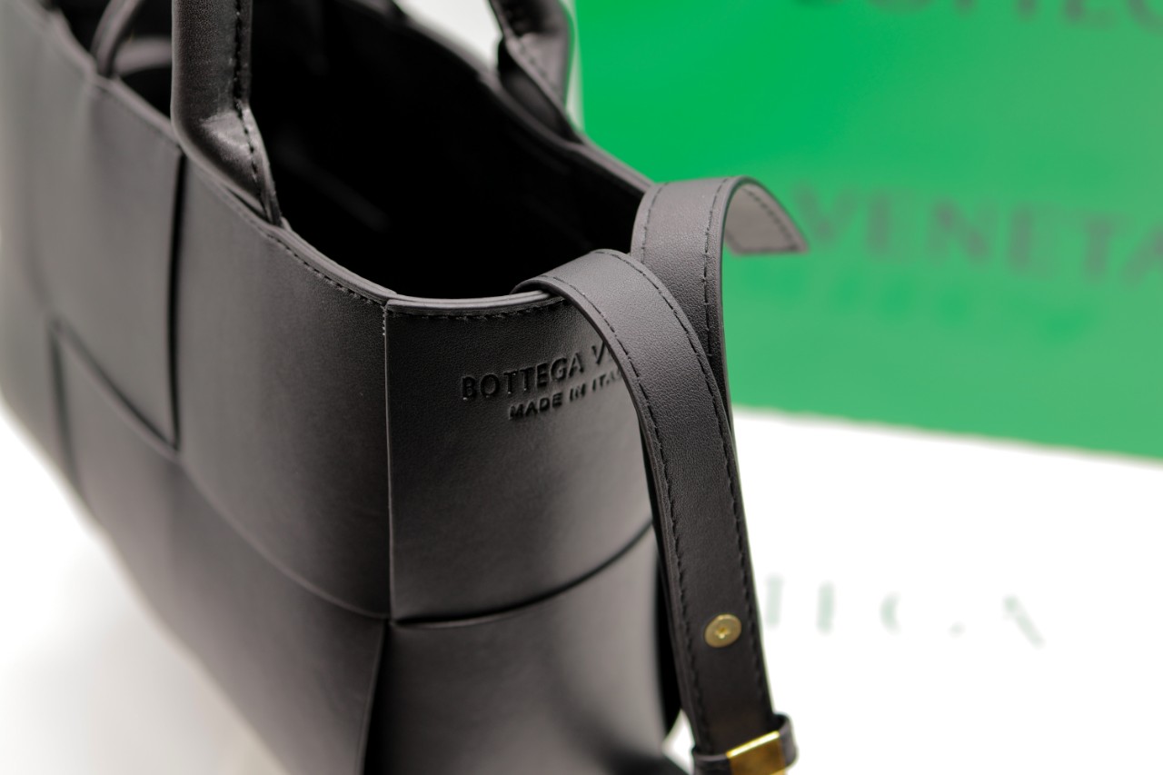 05690ac46abd98ae758d48df9aa10a4e_1758867729_2366.jpg 05690ac46abd98ae758d48df9aa10a4e_1758867729_2366.jpg