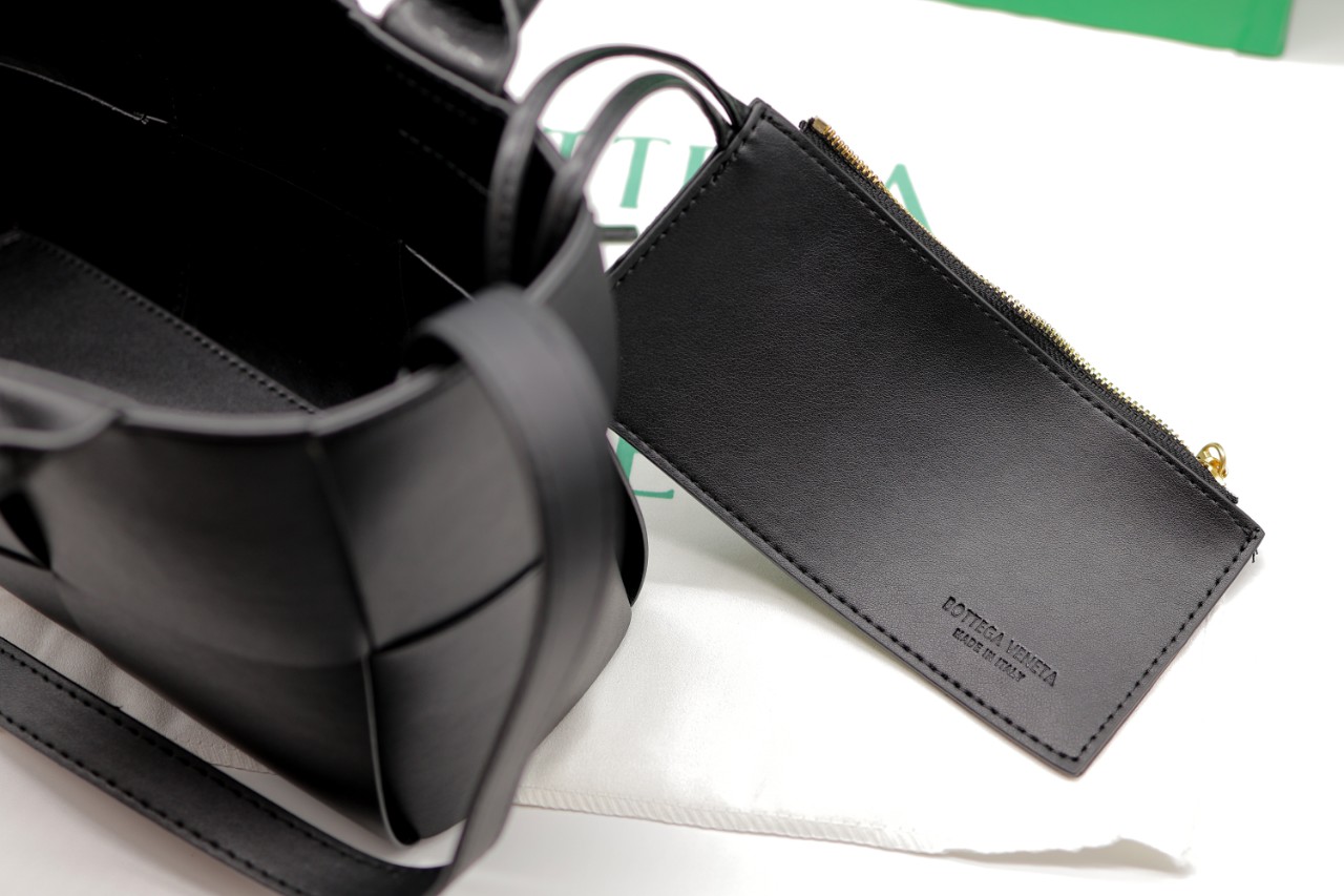 05690ac46abd98ae758d48df9aa10a4e_1758867732_0777.jpg 05690ac46abd98ae758d48df9aa10a4e_1758867732_0777.jpg