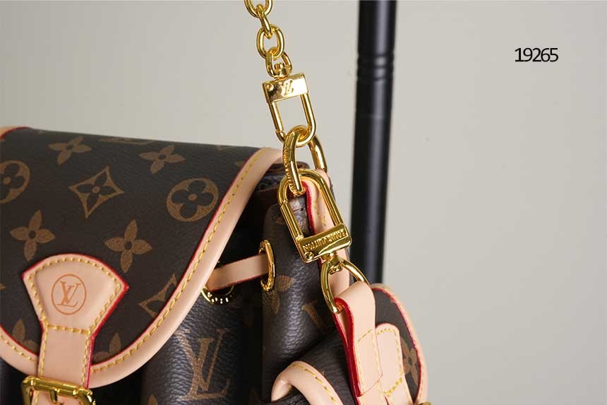 05690ac46abd98ae758d48df9aa10a4e_1759304664_3901.jpg 05690ac46abd98ae758d48df9aa10a4e_1759304664_3901.jpg