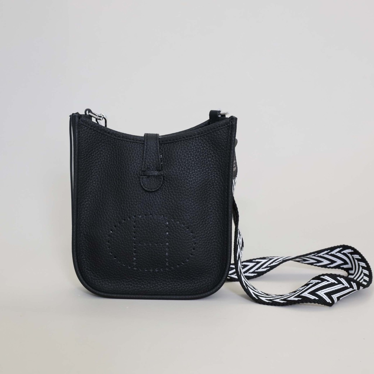 bff586879f5778d444f24a932000a870_1760484532_7284.jpg bff586879f5778d444f24a932000a870_1760484532_7284.jpg