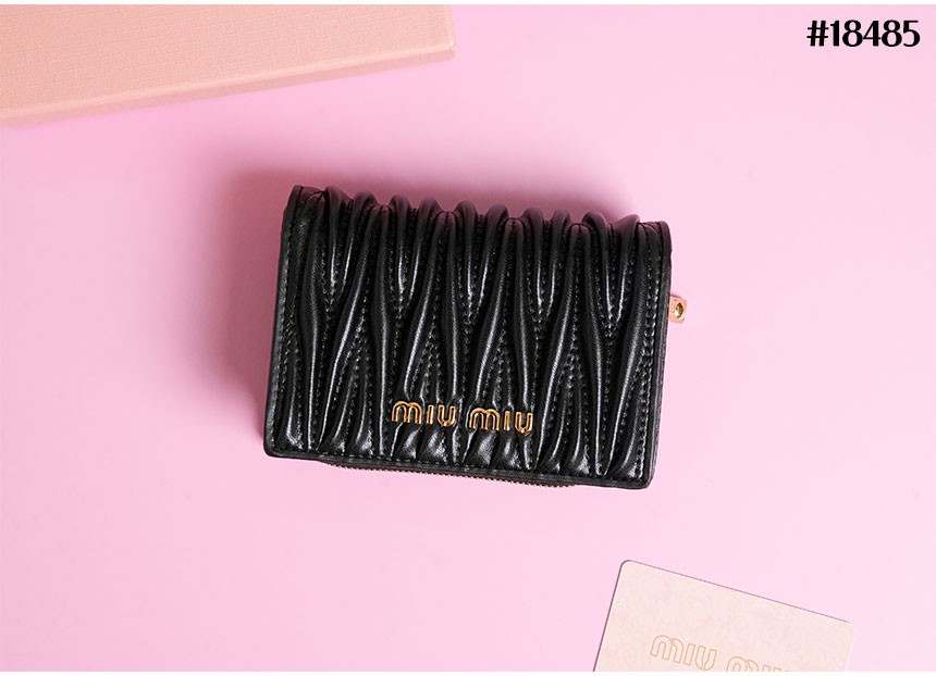 bff586879f5778d444f24a932000a870_1760629948_5356.jpg bff586879f5778d444f24a932000a870_1760629948_5356.jpg