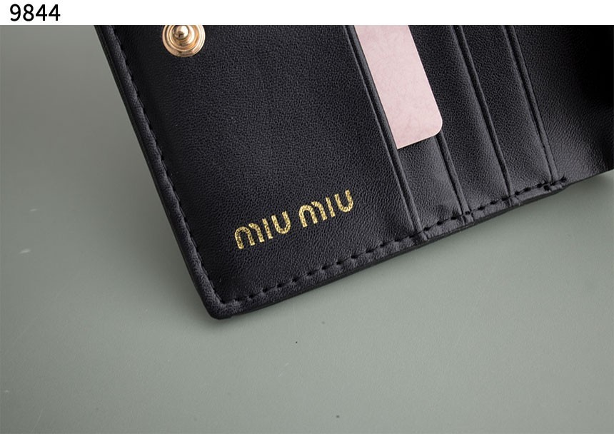 bff586879f5778d444f24a932000a870_1760630044_2365.jpg bff586879f5778d444f24a932000a870_1760630044_2365.jpg