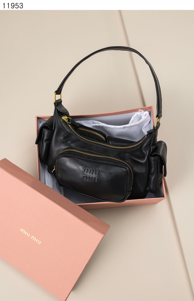 bff586879f5778d444f24a932000a870_1760630443_9077.jpg bff586879f5778d444f24a932000a870_1760630443_9077.jpg