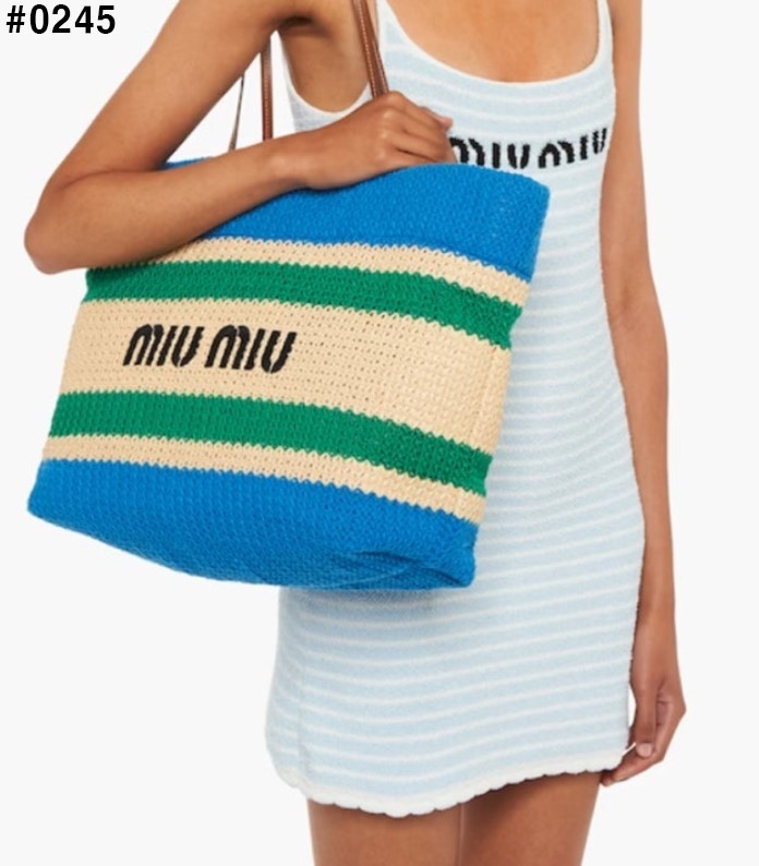 bff586879f5778d444f24a932000a870_1760630655_2993.jpg bff586879f5778d444f24a932000a870_1760630655_2993.jpg