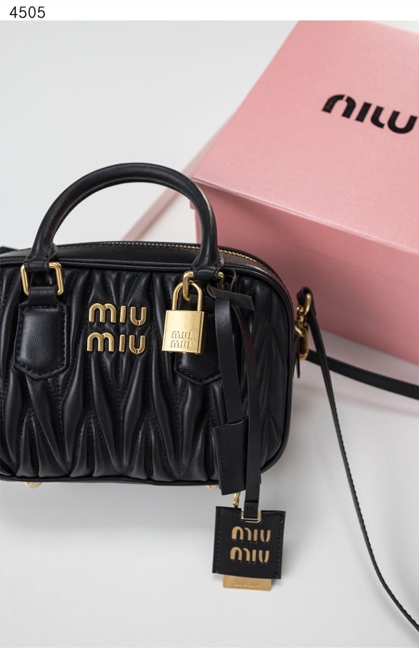 bff586879f5778d444f24a932000a870_1760631152_1851.jpg bff586879f5778d444f24a932000a870_1760631152_1851.jpg