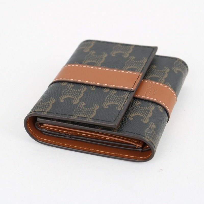 bff586879f5778d444f24a932000a870_1760832786_9217.jpg bff586879f5778d444f24a932000a870_1760832786_9217.jpg