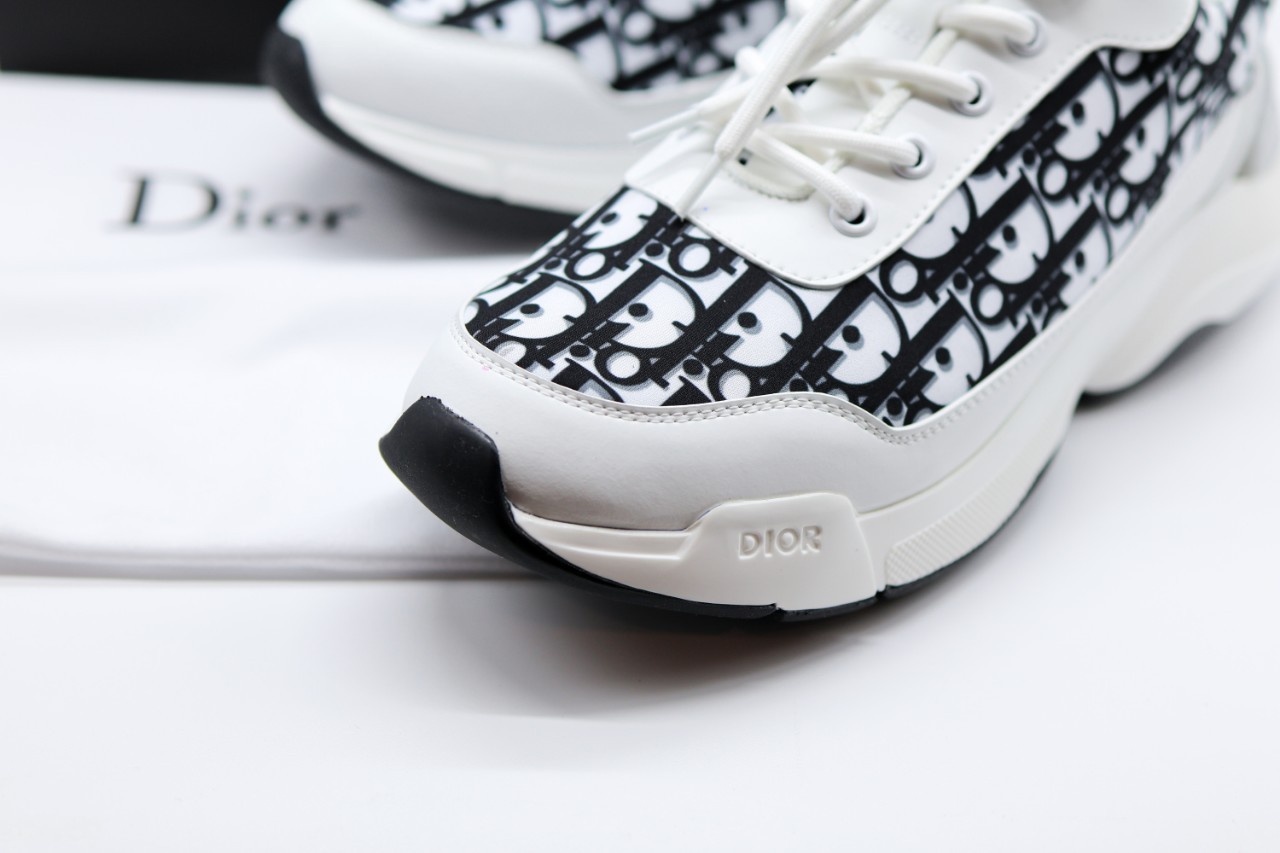 08e68f33877a2821969a8c9a1092e1f5_1762287834_6111.jpg 08e68f33877a2821969a8c9a1092e1f5_1762287834_6111.jpg