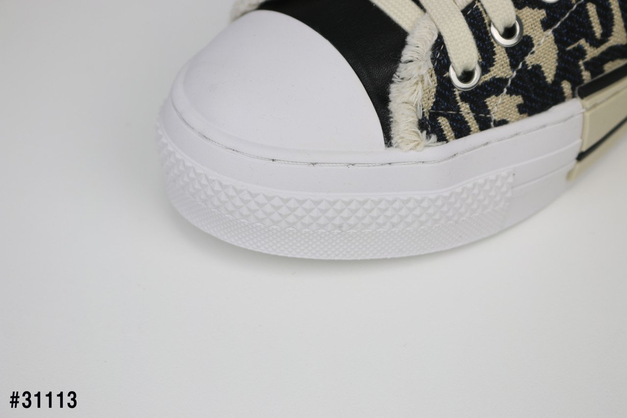 08e68f33877a2821969a8c9a1092e1f5_1762288799_0567.jpg 08e68f33877a2821969a8c9a1092e1f5_1762288799_0567.jpg