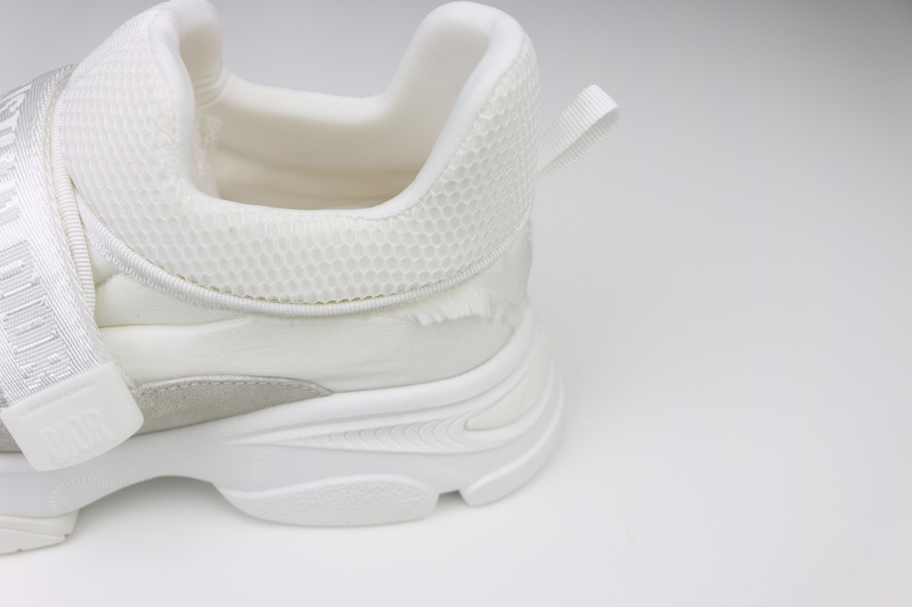 08e68f33877a2821969a8c9a1092e1f5_1762288900_0873.jpg 08e68f33877a2821969a8c9a1092e1f5_1762288900_0873.jpg