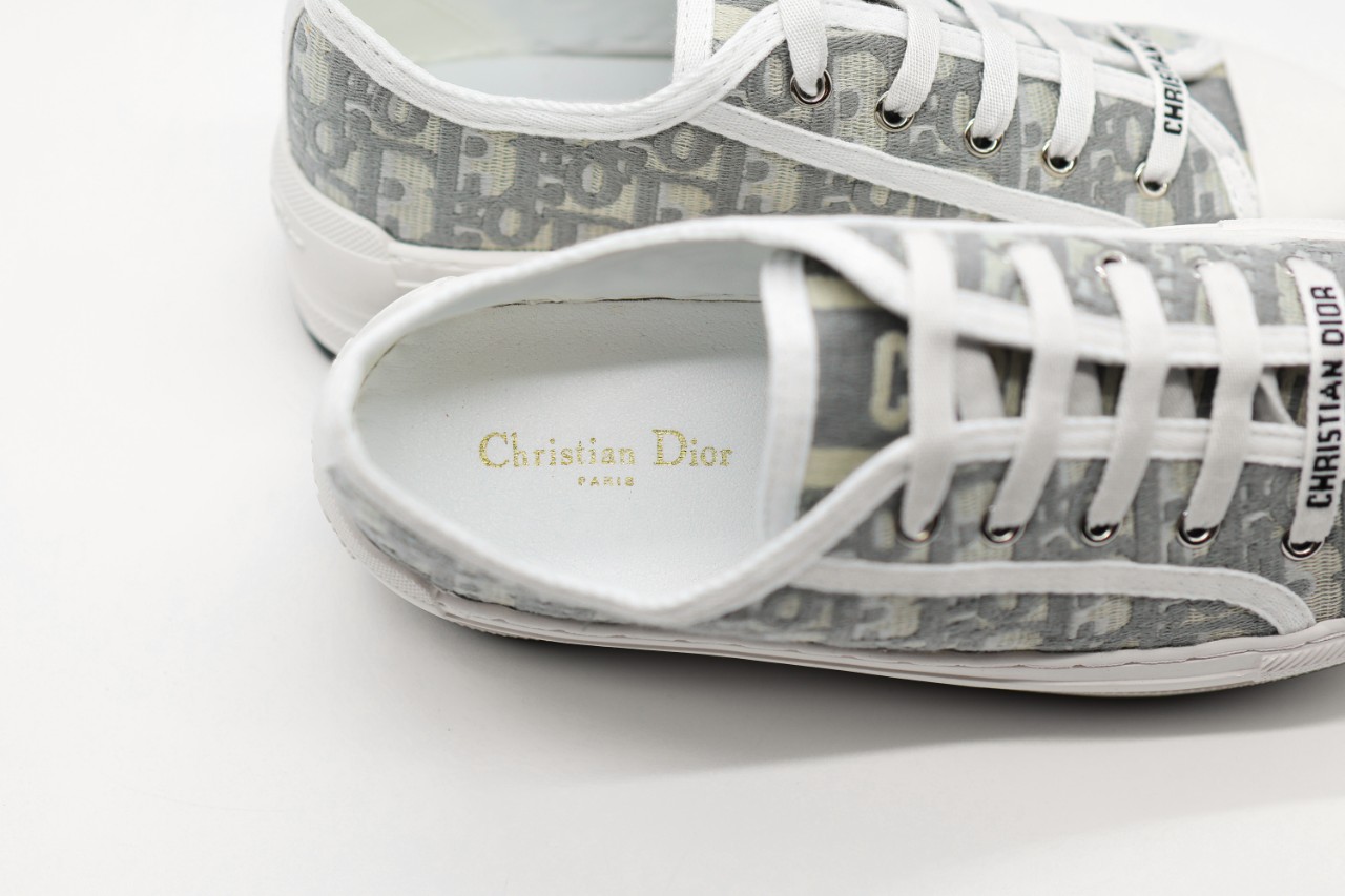 08e68f33877a2821969a8c9a1092e1f5_1762289659_7585.jpg 08e68f33877a2821969a8c9a1092e1f5_1762289659_7585.jpg