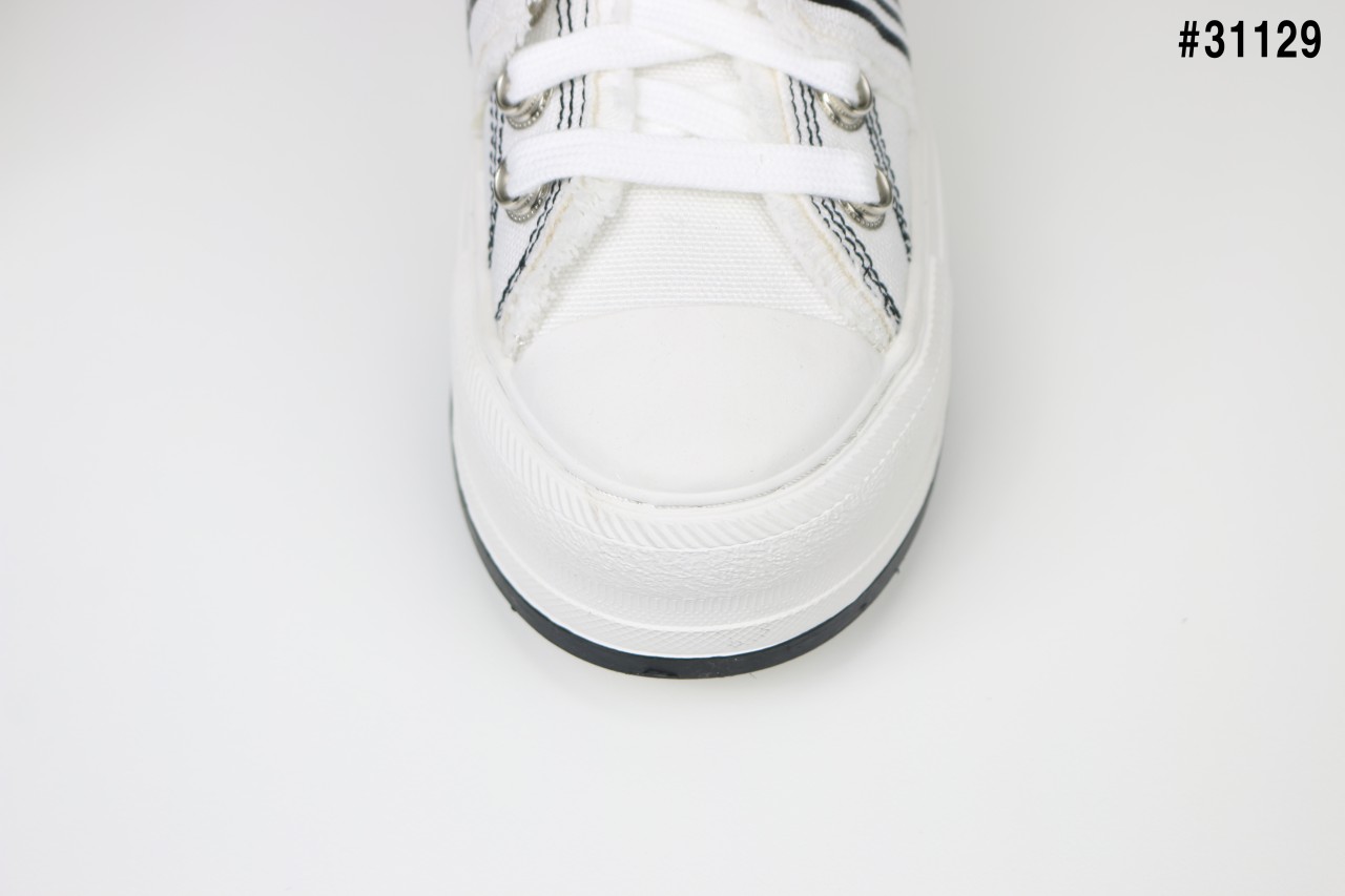 08e68f33877a2821969a8c9a1092e1f5_1762289939_5688.jpg 08e68f33877a2821969a8c9a1092e1f5_1762289939_5688.jpg