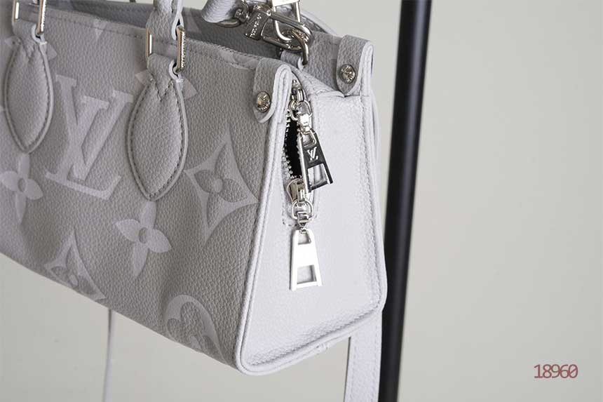 08e68f33877a2821969a8c9a1092e1f5_1762401218_8789.jpg 08e68f33877a2821969a8c9a1092e1f5_1762401218_8789.jpg