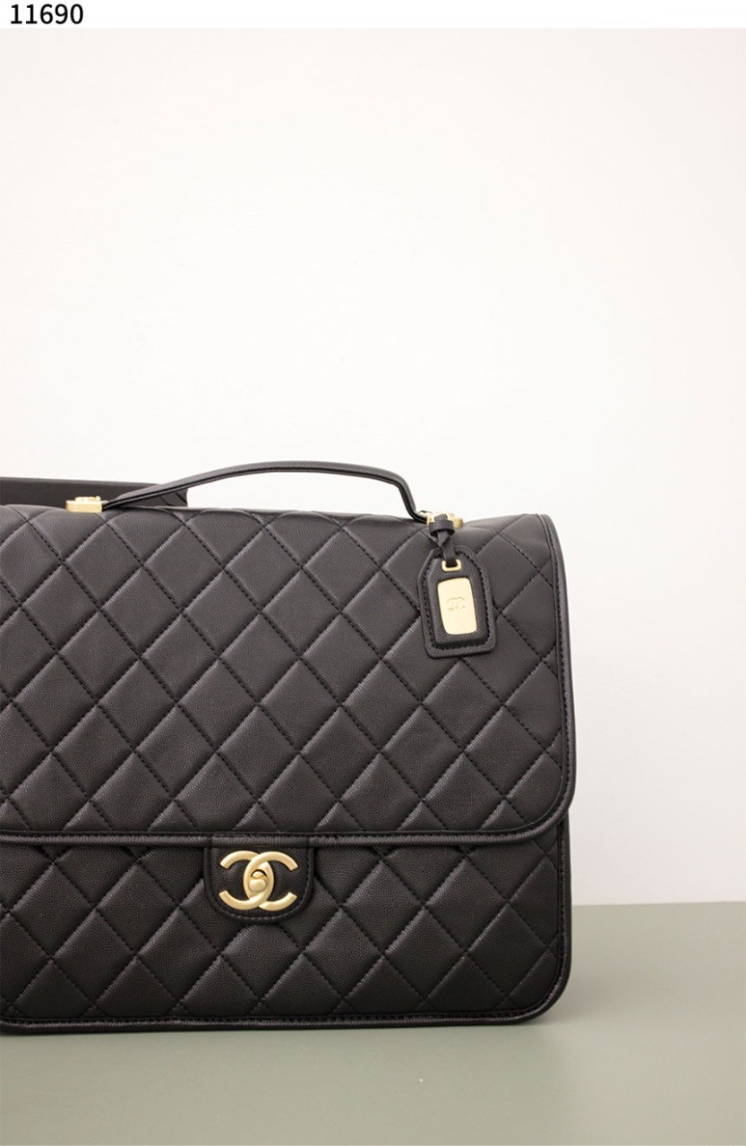 b19f8b2e0efee4c5421883c45a79766d_1763534521_7486.jpg b19f8b2e0efee4c5421883c45a79766d_1763534521_7486.jpg