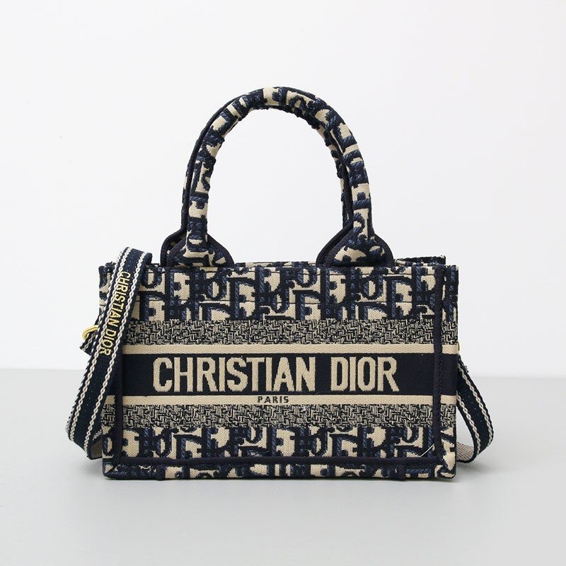 b19f8b2e0efee4c5421883c45a79766d_1763536637_2892.jpg b19f8b2e0efee4c5421883c45a79766d_1763536637_2892.jpg