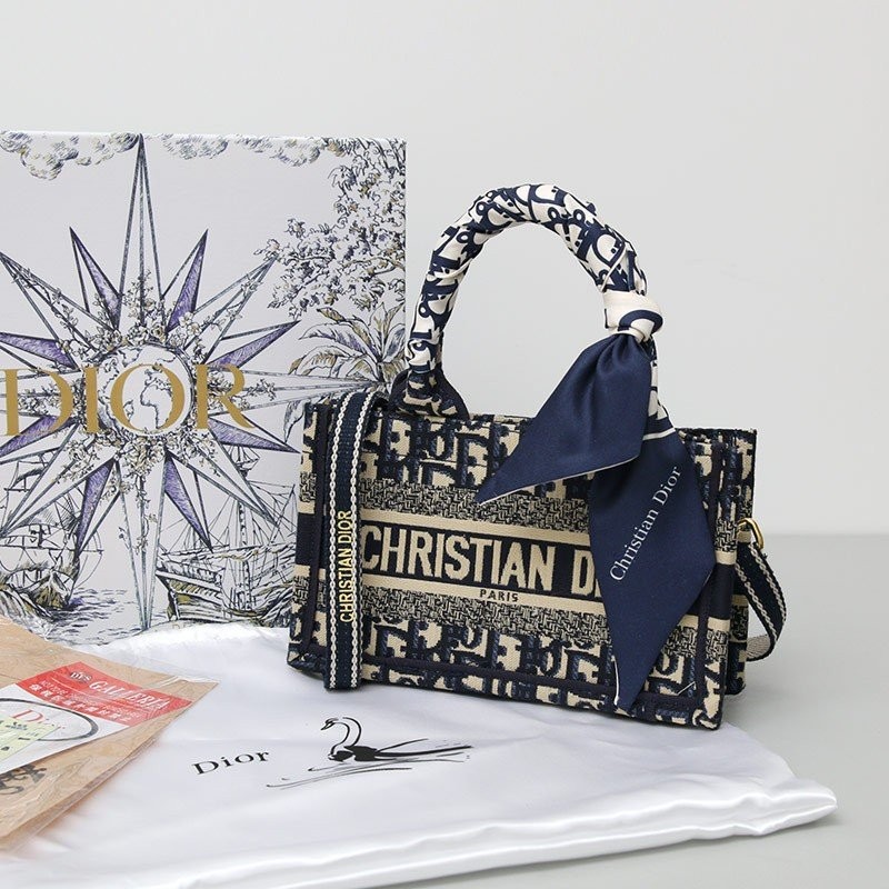 b19f8b2e0efee4c5421883c45a79766d_1763536640_6029.jpg b19f8b2e0efee4c5421883c45a79766d_1763536640_6029.jpg