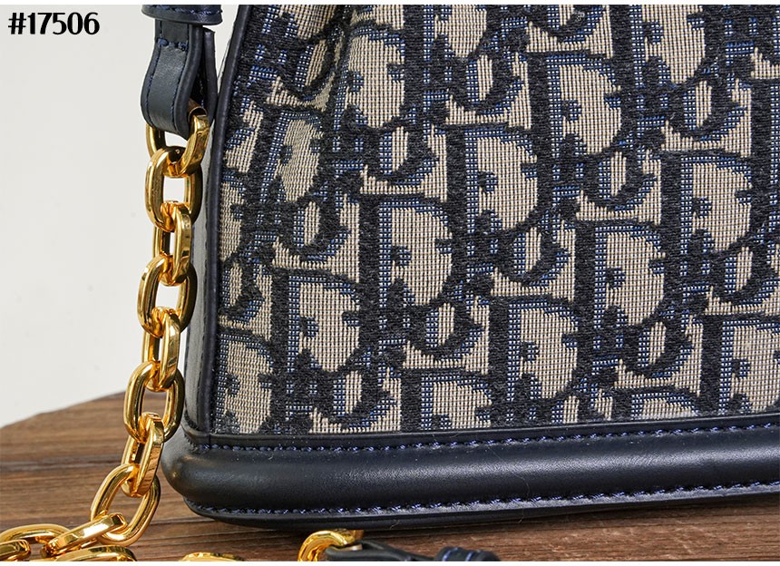 b19f8b2e0efee4c5421883c45a79766d_1763537177_2087.jpg b19f8b2e0efee4c5421883c45a79766d_1763537177_2087.jpg