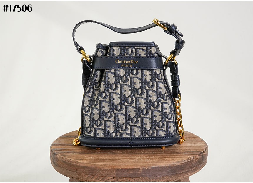 b19f8b2e0efee4c5421883c45a79766d_1763537177_2492.jpg b19f8b2e0efee4c5421883c45a79766d_1763537177_2492.jpg