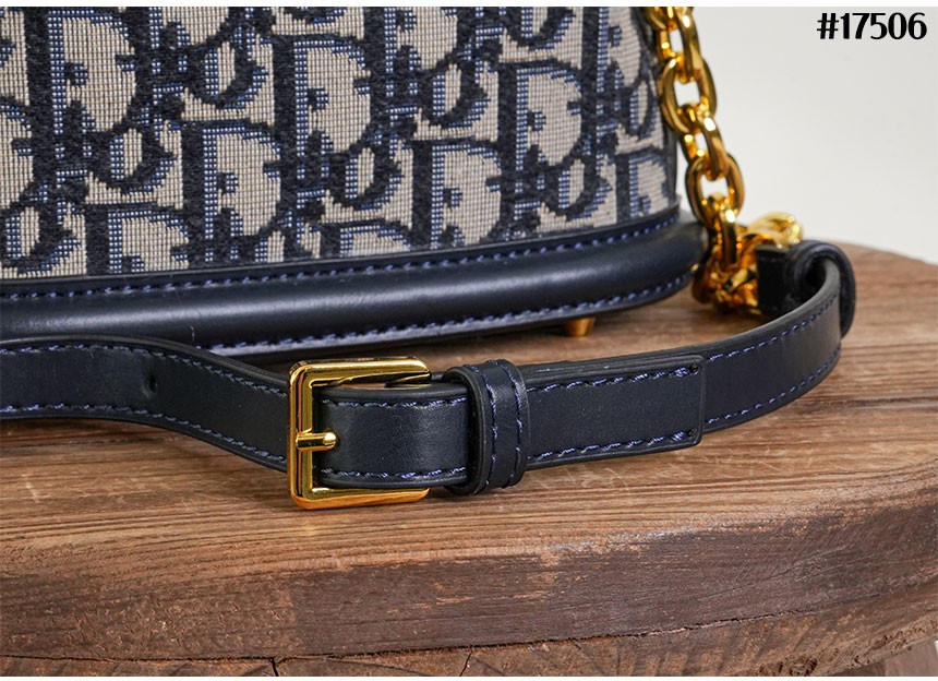 b19f8b2e0efee4c5421883c45a79766d_1763537180_9406.jpg b19f8b2e0efee4c5421883c45a79766d_1763537180_9406.jpg