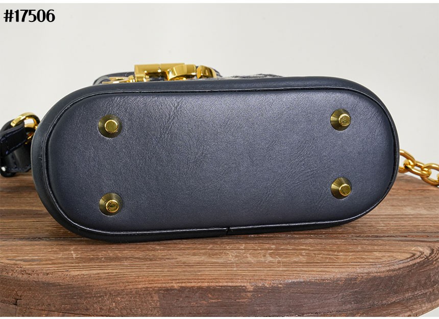 b19f8b2e0efee4c5421883c45a79766d_1763537180_984.jpg b19f8b2e0efee4c5421883c45a79766d_1763537180_984.jpg