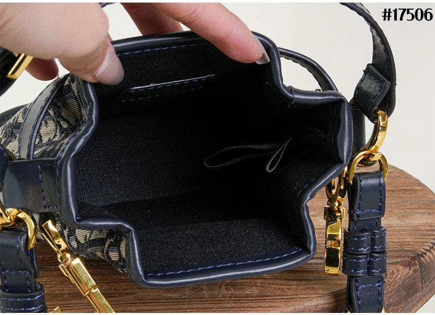 b19f8b2e0efee4c5421883c45a79766d_1763537181_0245.jpg b19f8b2e0efee4c5421883c45a79766d_1763537181_0245.jpg