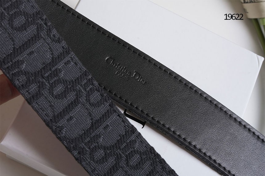 b19f8b2e0efee4c5421883c45a79766d_1763537390_1228.jpg b19f8b2e0efee4c5421883c45a79766d_1763537390_1228.jpg