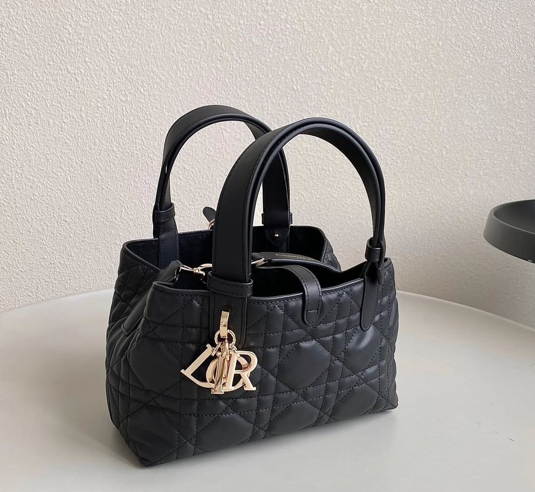 d18dce4b3a7b1f0bb80fc44d132e111c_1765291718_7146.jpg d18dce4b3a7b1f0bb80fc44d132e111c_1765291718_7146.jpg