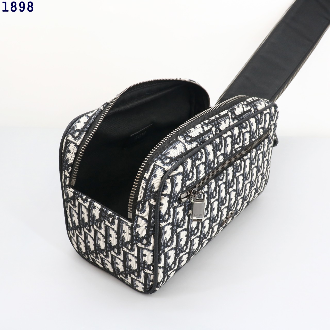 d18dce4b3a7b1f0bb80fc44d132e111c_1765292562_4018.jpg d18dce4b3a7b1f0bb80fc44d132e111c_1765292562_4018.jpg