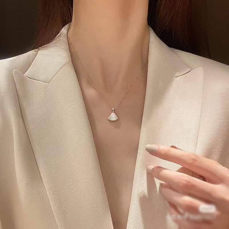 ​18K 하이엔드 미러급 불가리 디바스드림 목걸이 (구성품 풀박스)