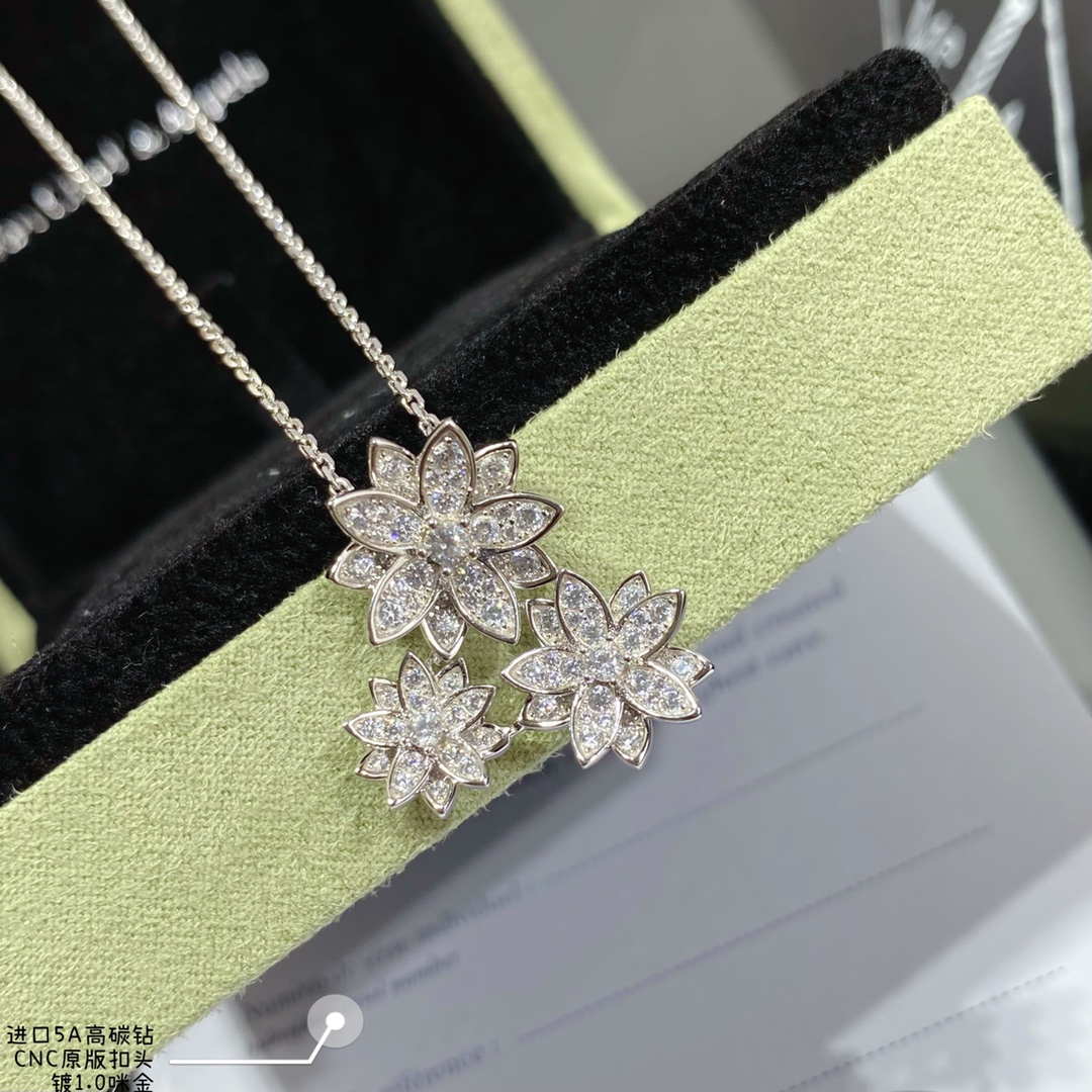​18K 하이엔드 미러급 반클리프 로터스 다이아 목걸이 (구성품 풀박스)