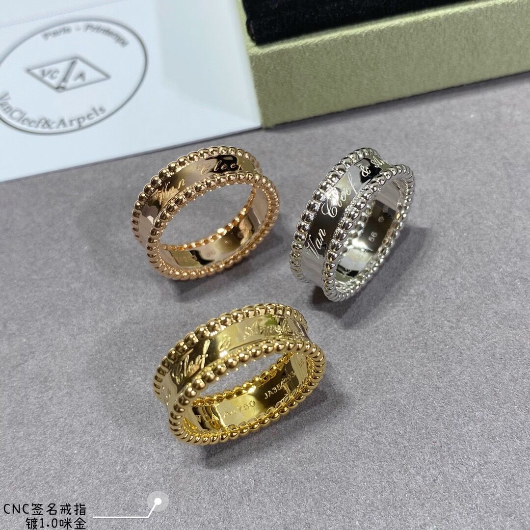 ​18K 하이엔드 미러급 반클리프 뻬를리 시그니쳐 반지 (구성품 풀박스)