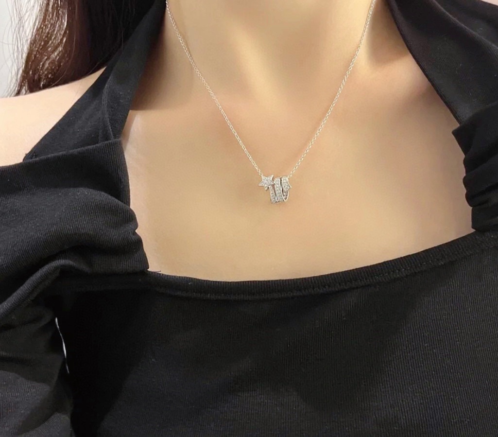 18K 하이엔드 미러급 샤넬 꼬메뜨 목걸이 (구성품 풀박스)