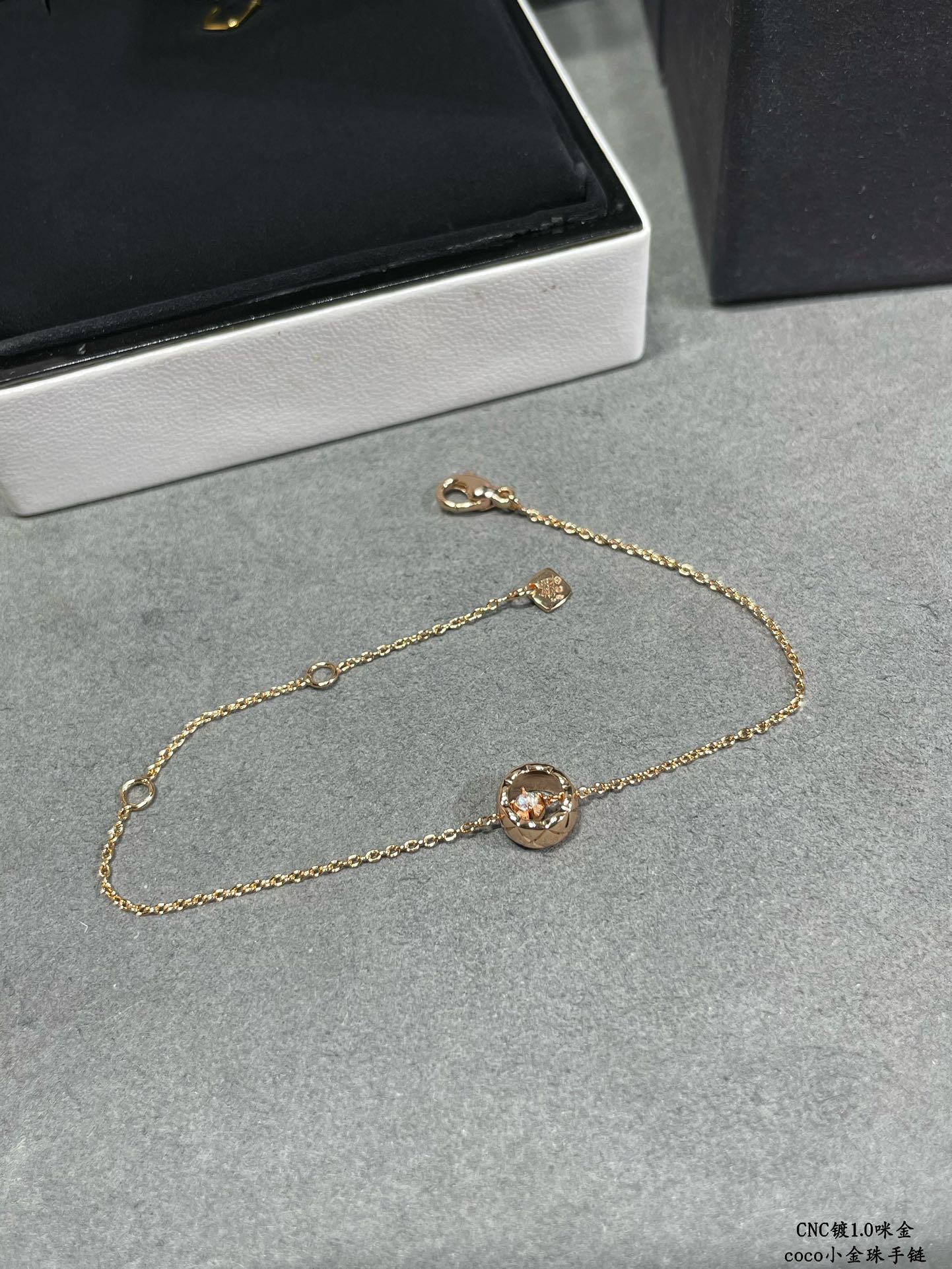 18K 하이엔드 미러급 샤넬 코코크러쉬 팔찌 (구성품 풀박스)