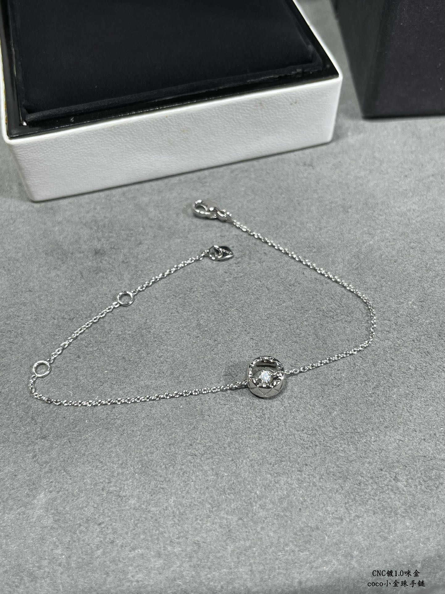 18K 하이엔드 미러급 샤넬 코코크러쉬 팔찌 (구성품 풀박스)