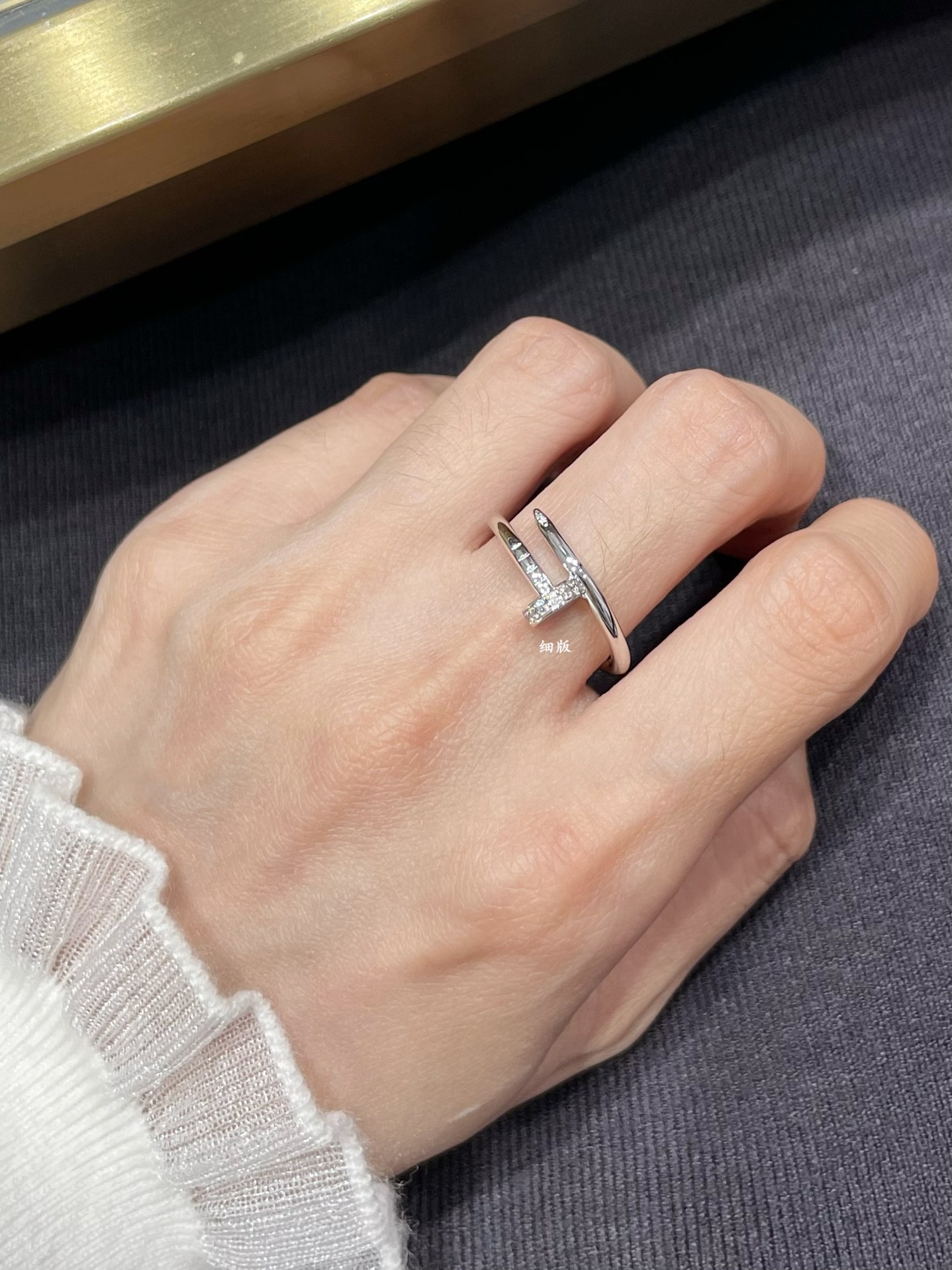 18K 하이엔드 미러급 까르띠에 저스트 앵끌루 다이아 반지 (구성품 풀박스)