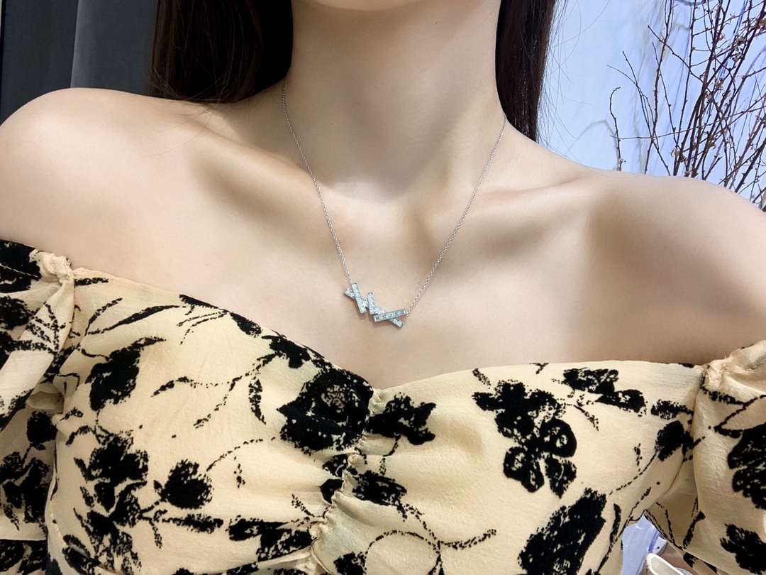 18K 하이엔드 미러급 그라프 스레드 목걸이 (구성품 풀박스)